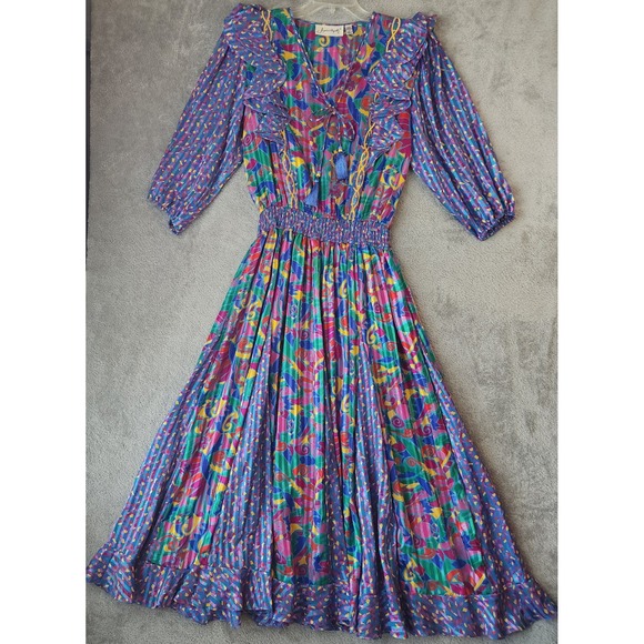 Jaymee Papell Dresses & Skirts - Jaymee Papell Dress Womens Medium Blue Abstract Ruffle Smocked Waist Vintage